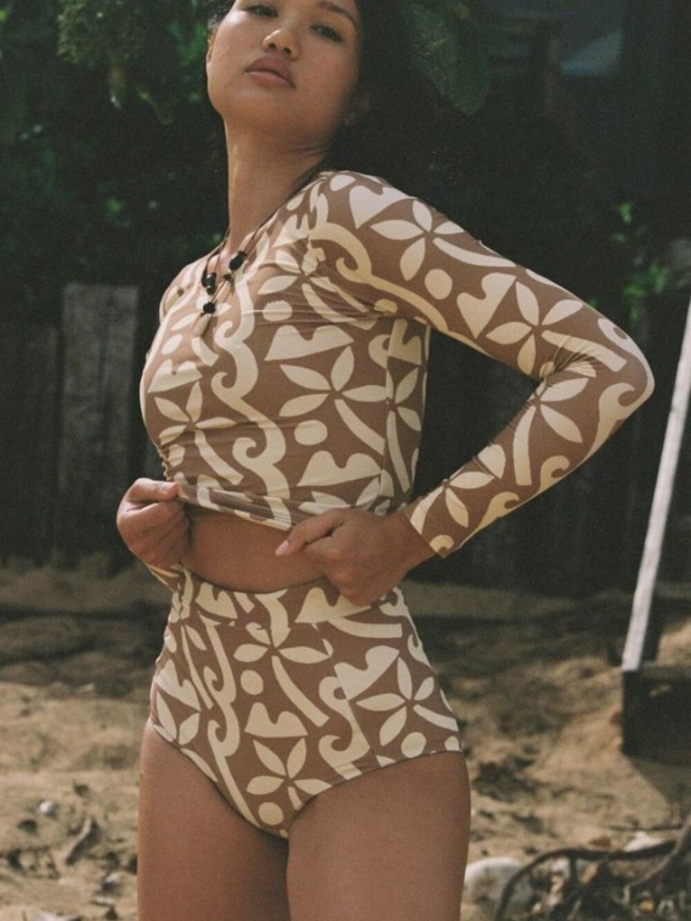 ABYSSE Women M Poppler Rashguard Top Island Print Brown Crop Surf Beach Protect